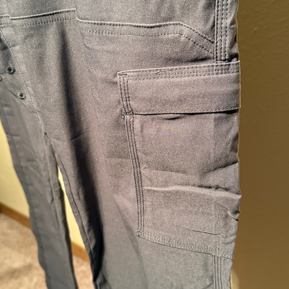 Men’s gray cargo hiking pants slim fit extra stretch size 40/34 $95.00 - Picture 3 of 10